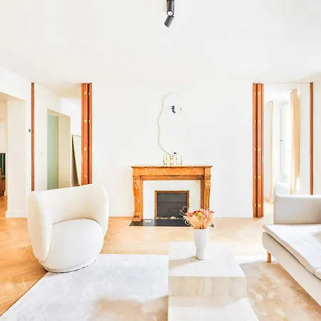 Beautiful Modern 3 Bdr 6p C Ur De Parigi