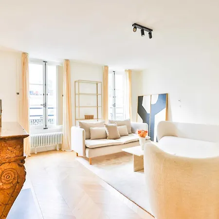 Beautiful Modern 3 Bdr 6p C Ur De Appartamento